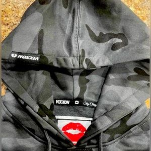 Vixxon black and gray camo hoodie, by Dixxon Flannel Co BLANK size Largr
